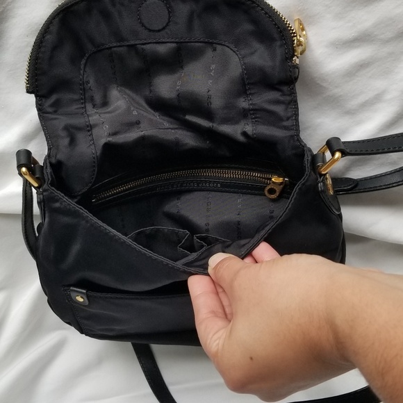 Marc Jacobs Crossbody Nylon Shoulder Bag - Picture 4 of 4